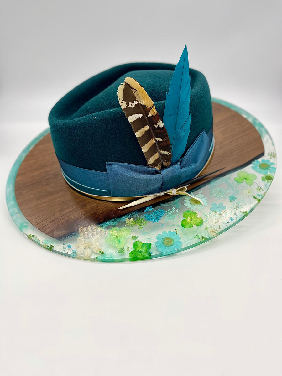 TURQUOISE WONDERLAND The Dapper Renaissance