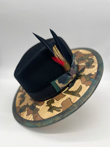 CAMO WOOD BRIM IN BLACK